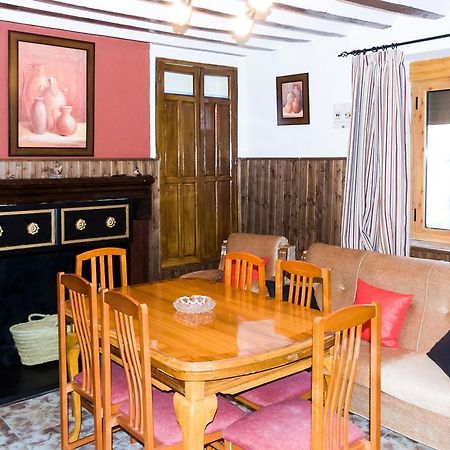 Pensjonat Casa Felix Segura de la Sierra Zewnętrze zdjęcie